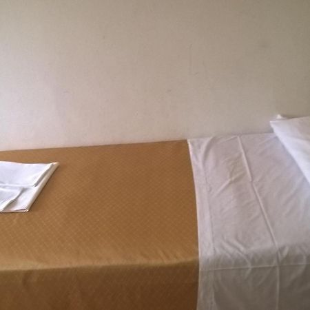 Hotel Parigi Castel San Pietro Terme Phòng bức ảnh