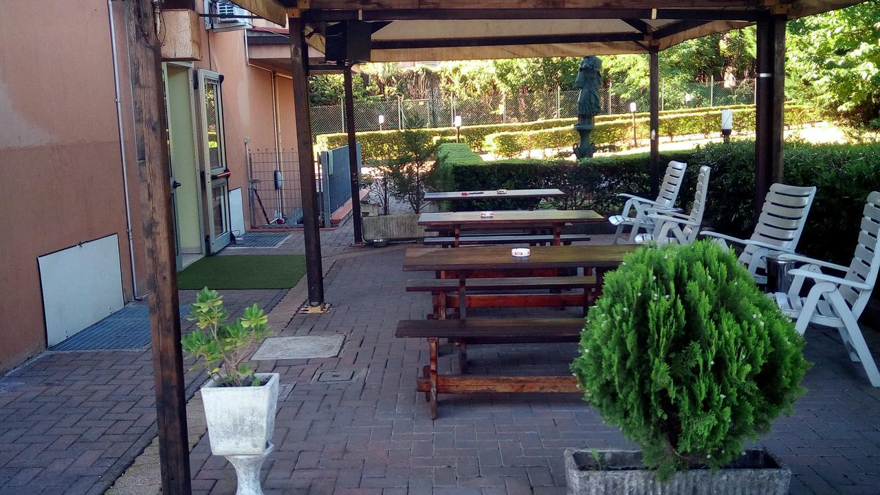 Hotel Parigi Castel San Pietro Terme Ngoại thất bức ảnh