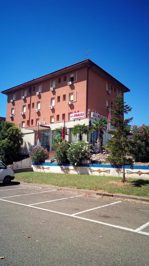 Hotel Parigi Castel San Pietro Terme Ngoại thất bức ảnh