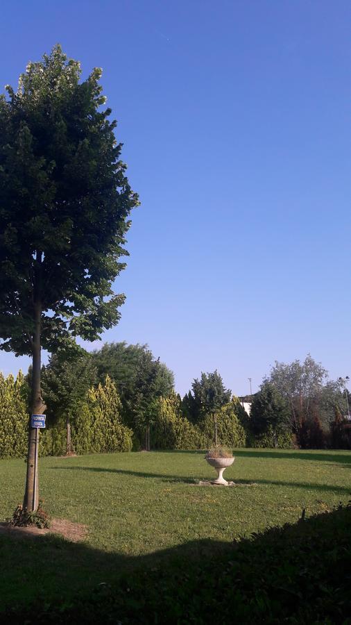Hotel Parigi Castel San Pietro Terme Ngoại thất bức ảnh