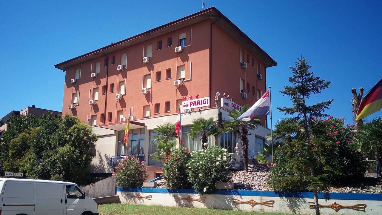 Hotel Parigi Castel San Pietro Terme Ngoại thất bức ảnh